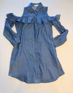 COVERSTITCHED Ruffle Cold Shoulder Chambray Shirt Dress Size M
